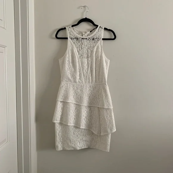 Gianni Bini White Size 4 Lace Dress. Perfect for Weddings & Graduations. NWT - Picture 1 of 2